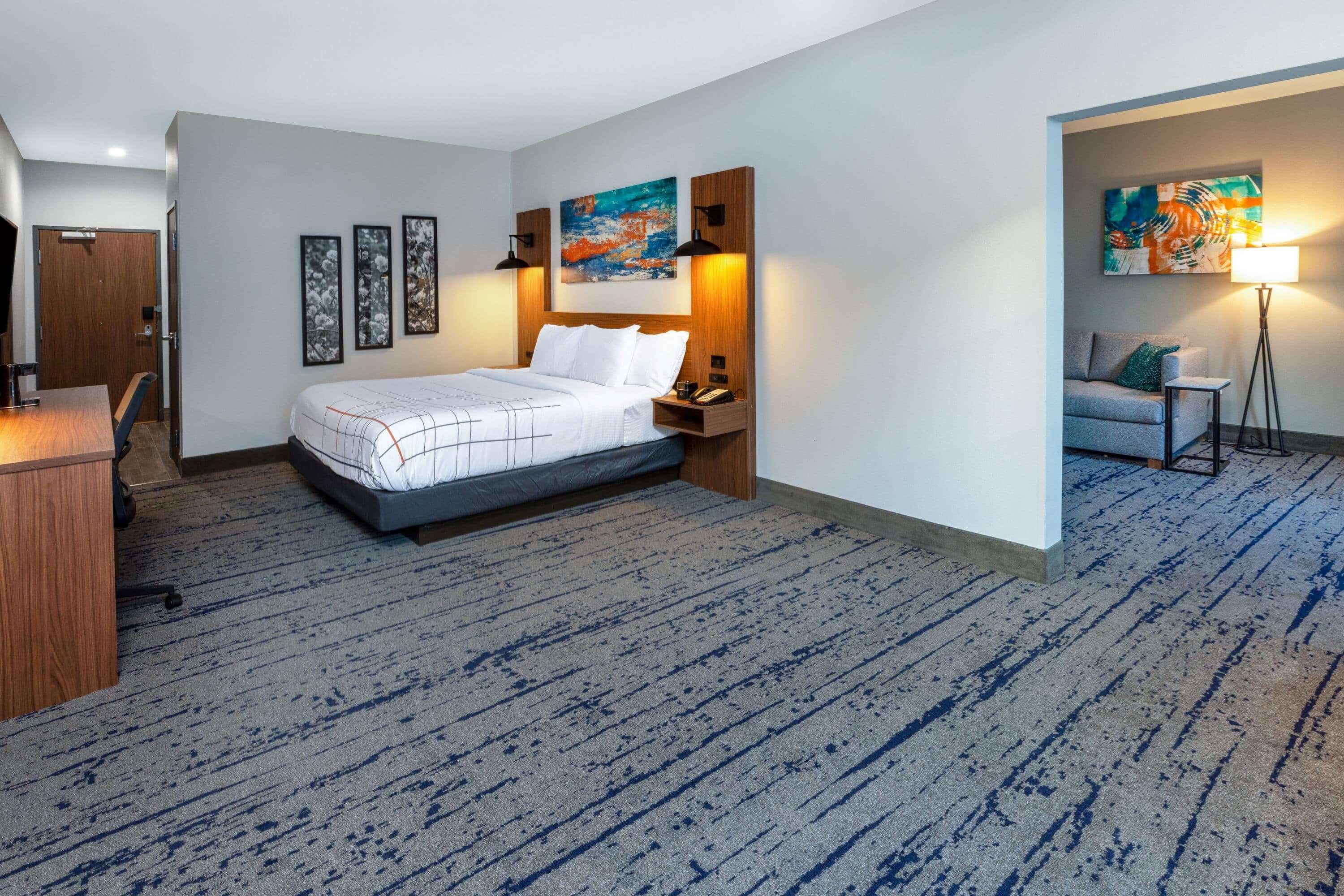 La Quinta Inn & Suites By Wyndham Dallas - Frisco Stadium エクステリア 写真