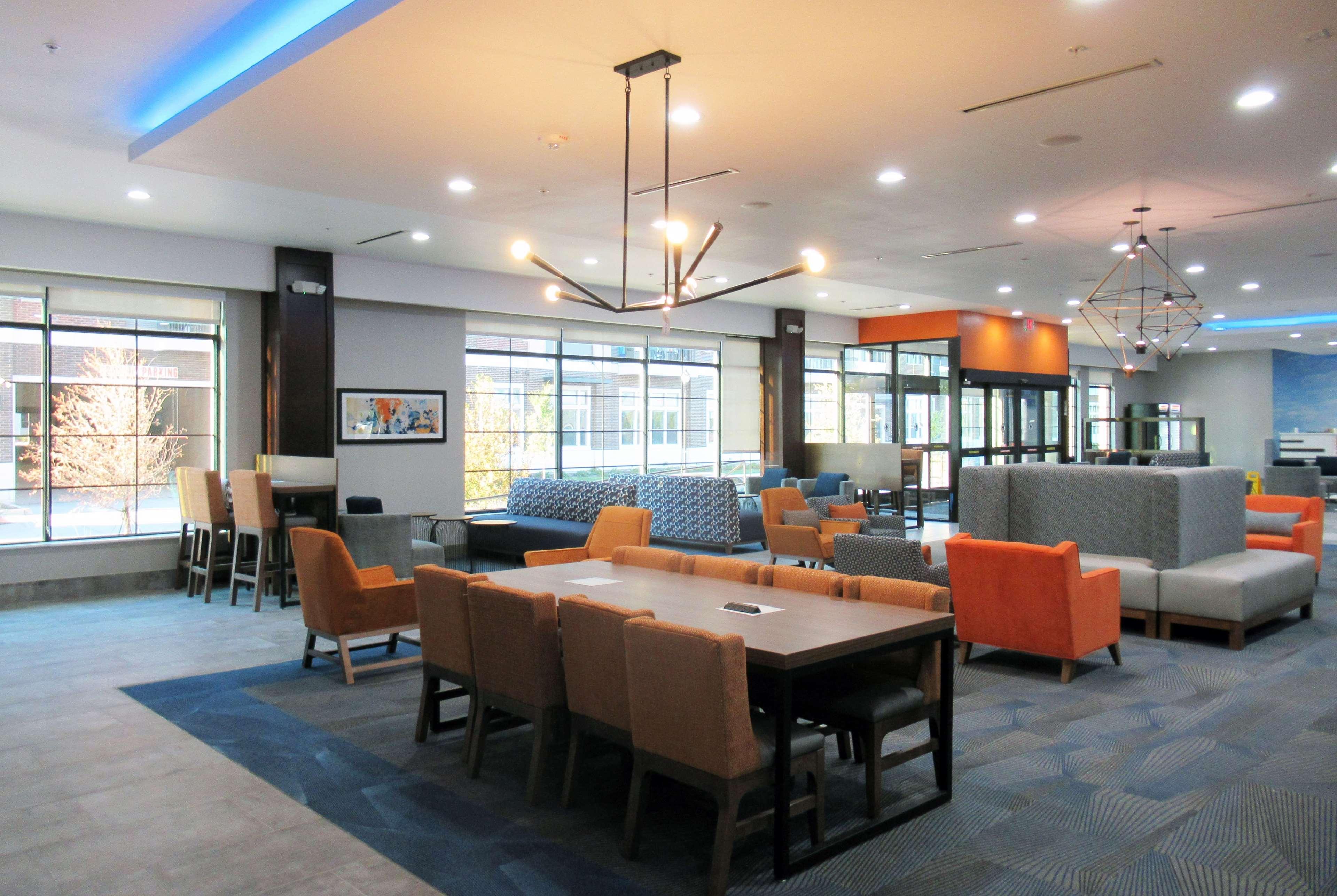 La Quinta Inn & Suites By Wyndham Dallas - Frisco Stadium エクステリア 写真