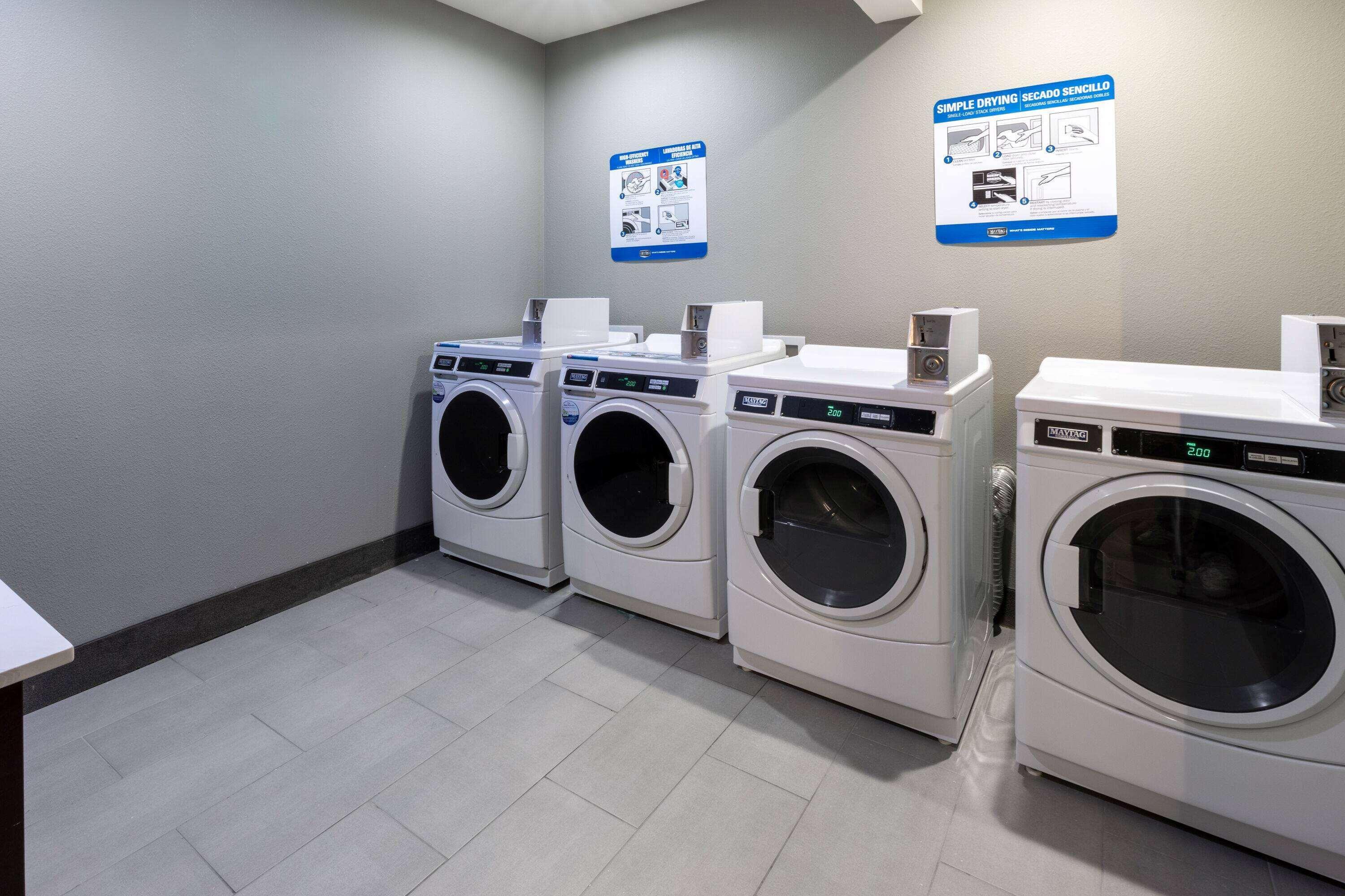 La Quinta Inn & Suites By Wyndham Dallas - Frisco Stadium エクステリア 写真