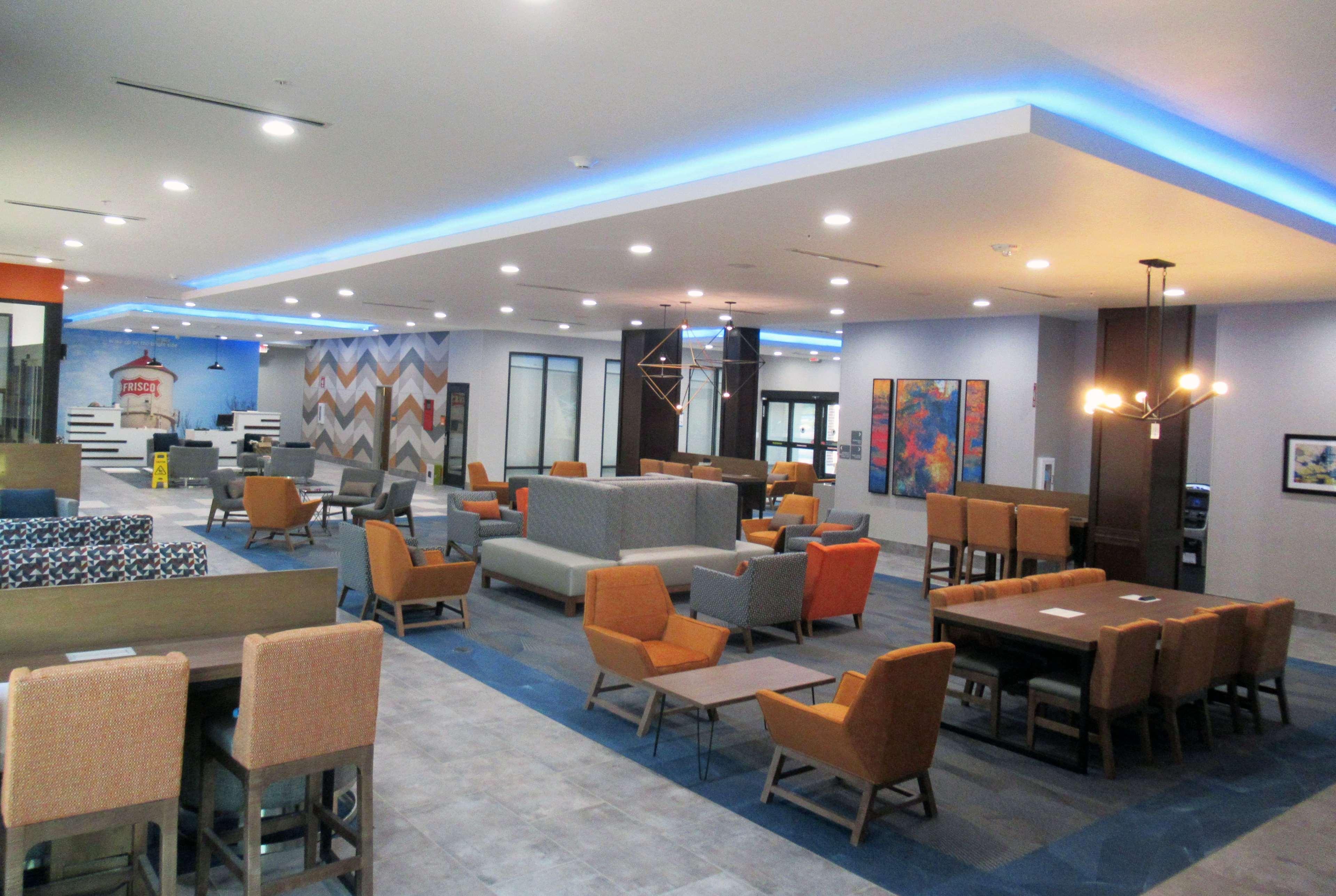 La Quinta Inn & Suites By Wyndham Dallas - Frisco Stadium エクステリア 写真